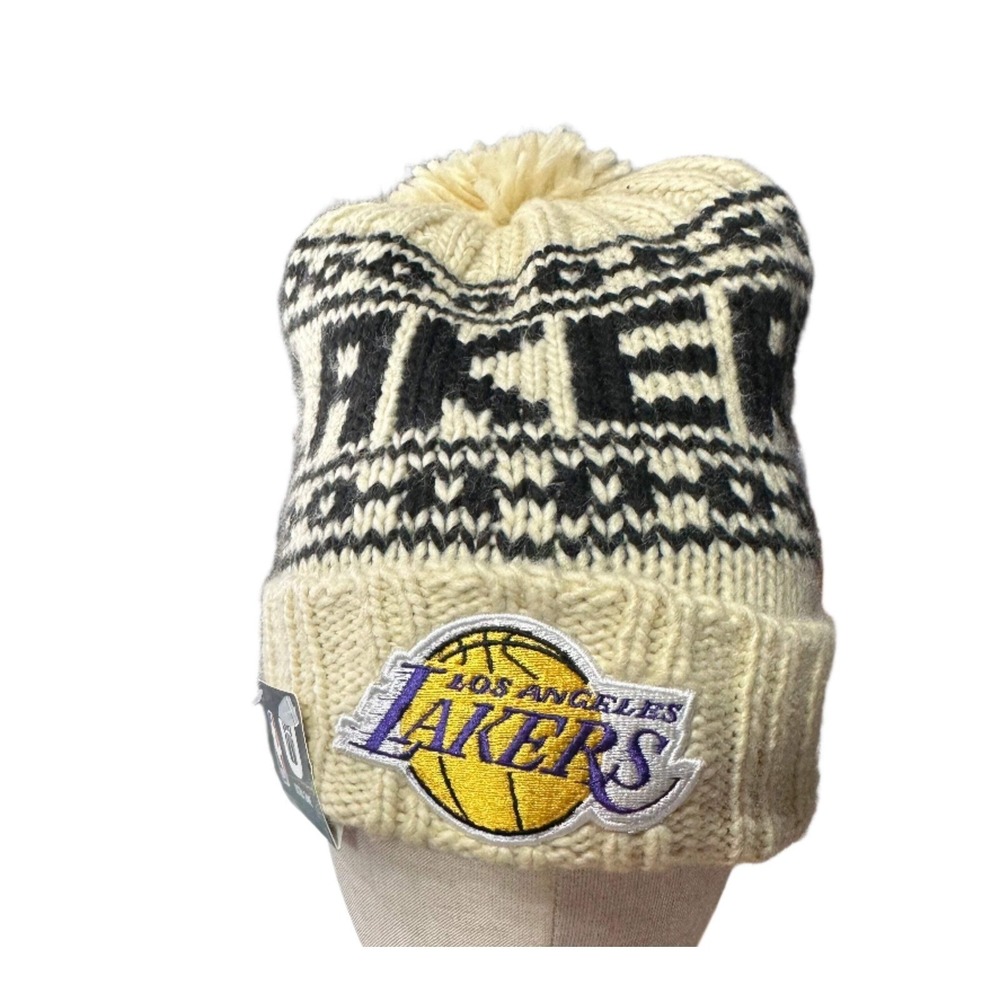 Ultra Game NBA Los Angeles Lakers Hat Knit Pom Pom Cream Black‎ New NWT